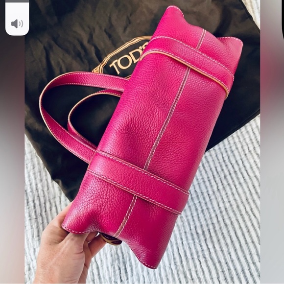 Tod's Fuchsia Leather Shoulder Bag - Picture 4 of 11